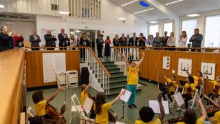 Tempo-orkesteri esiintyi komissaari Ferreiralle sekä muulle yleisölle, joka oli kokoontunut kuulemaan Building an inclusive integration approach in Finland -hankkeesta.