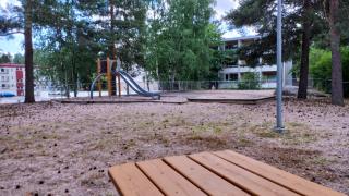 Korsossa sijaitsevan Maauuninpuiston leikkivälineet puretaan lokakuussa 2025.