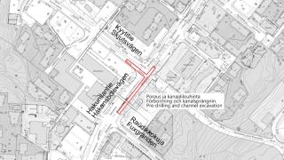 Mustavalkoinen karttakuva Kyytitien ja Hakunilantien risteyksestä, jossa punaisella katkoviivalla rajattu työmaa-alue  jolla aloitetaan louhintatyö.