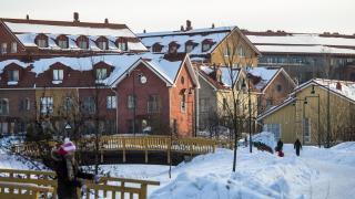 Luminen maisemakuva Kartanonkosken asuinalueelta.